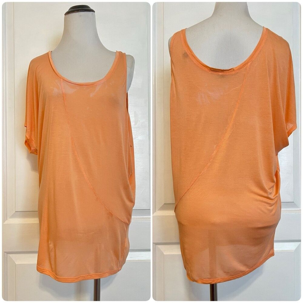 $168 BELLA LUXX Los Angeles Lightweight Slinky Top Blouse Designer Luxury Tee M
